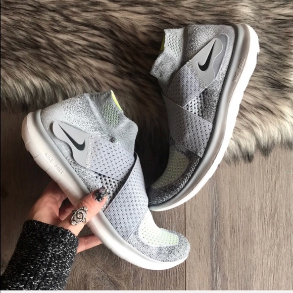 NWT Nike Free RN Flyknit - Picture 2 of 6